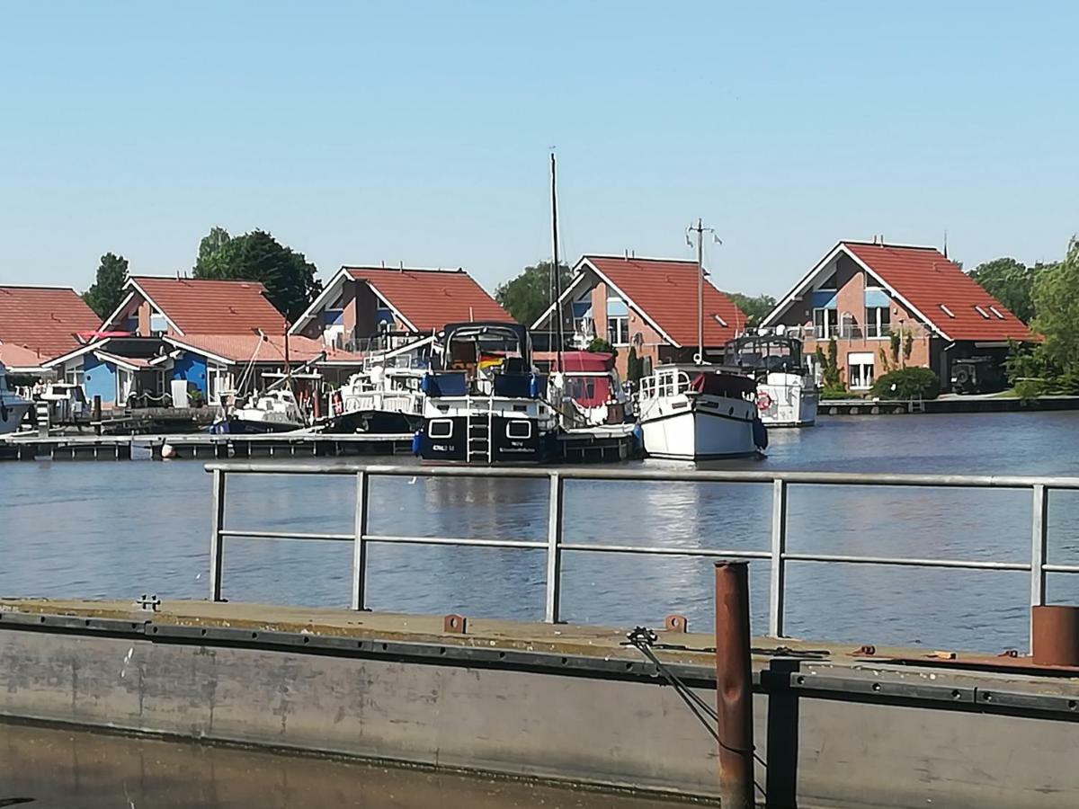 Kaeptn'S Koje Leilighet Weener Eksteriør bilde